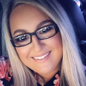 Meet your Posher, Lindsay